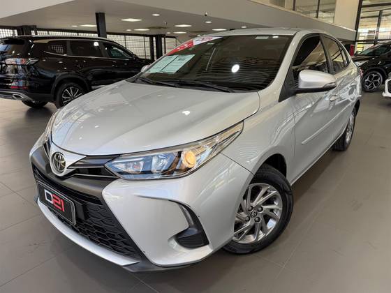 TOYOTA YARIS 1.5 16V FLEX SEDAN XS MULTIDRIVE TOYOTA YARIS 1.5 16V FLEX SEDAN XS MULTIDRIVE